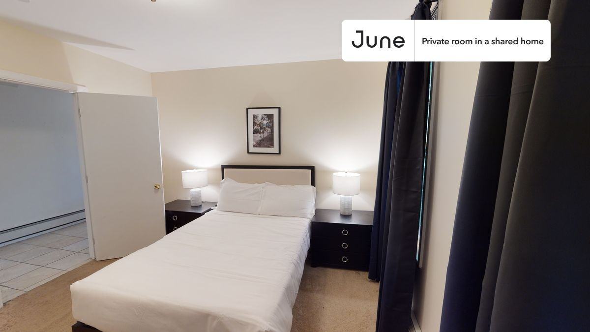 17 Berkshire St #B - Photo 2 of 13