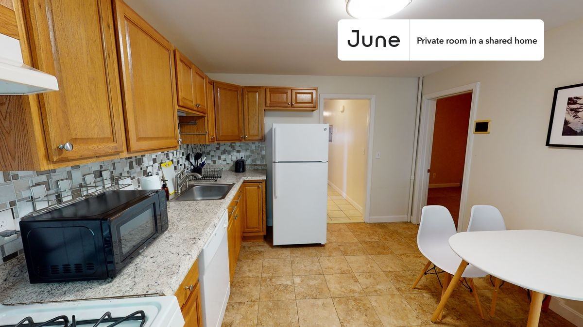 17 Berkshire St #B - Photo 7 of 13