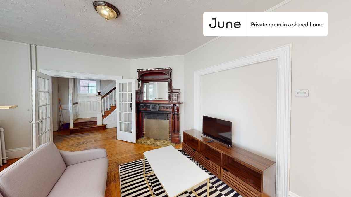 2 Murdock Ter #C - Photo 4 of 15