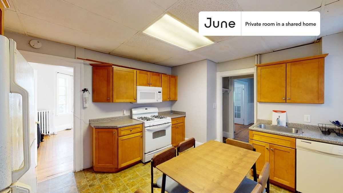 2 Murdock Ter #C - Photo 7 of 15