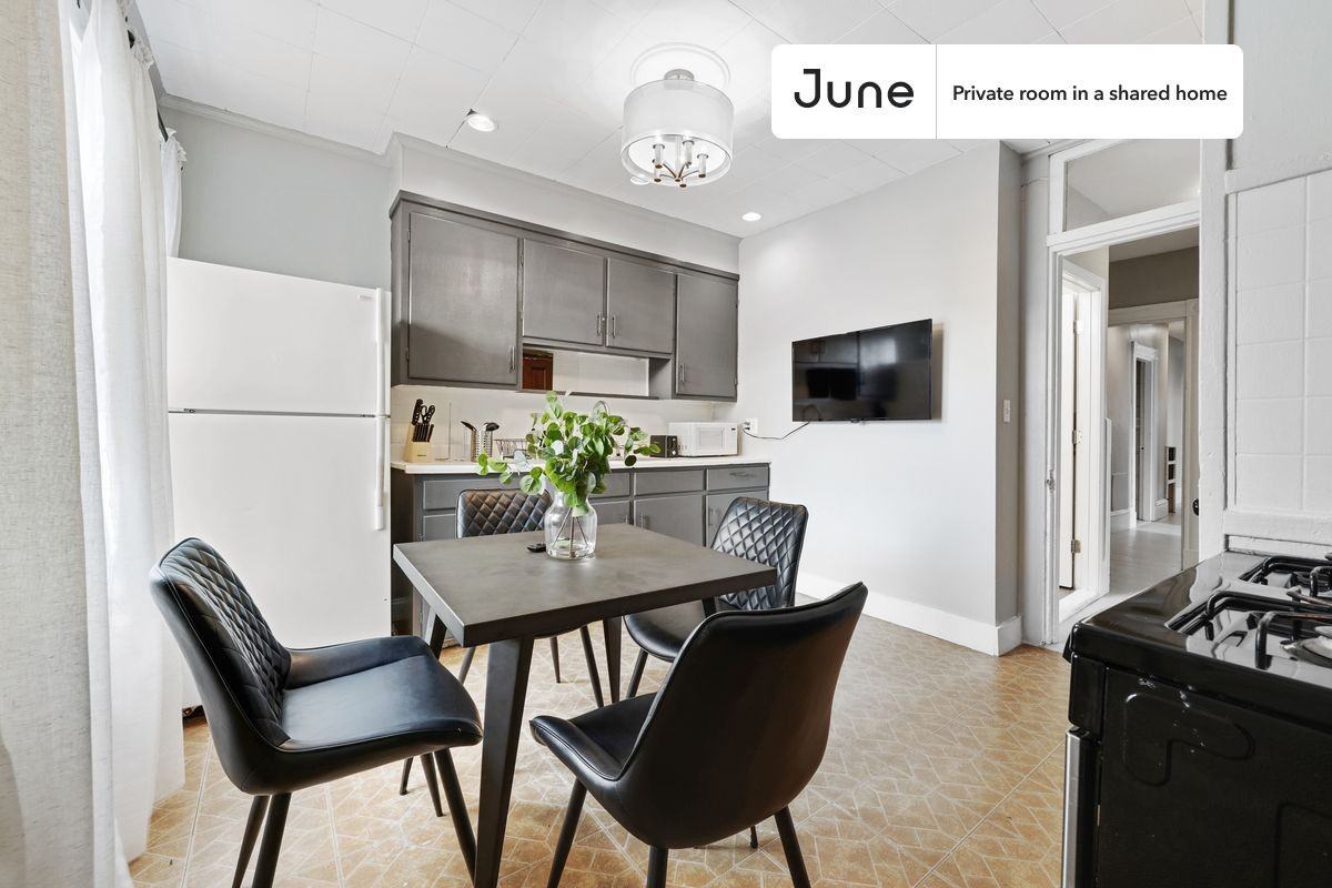 76 Easton St #D - Photo 6 of 10