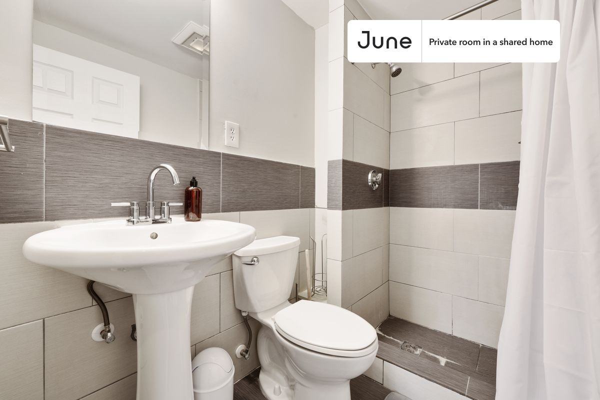 76 Easton St #D - Photo 7 of 10