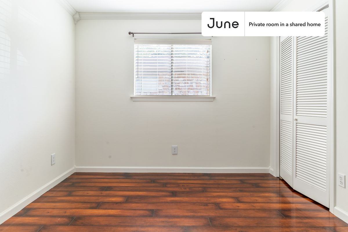 9803 Chukar Cir #B - Photo 2 of 28