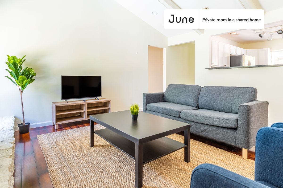 9803 Chukar Cir #A - Photo 6 of 27