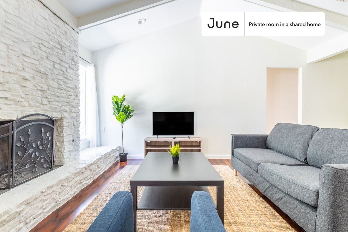 9803 Chukar Cir #A - Photo 7 of 27