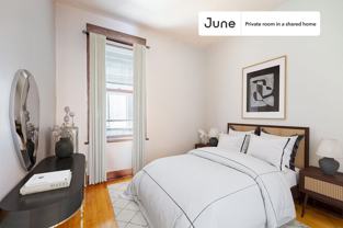 1223 W Gunnison St #C - Photo 1 of 1