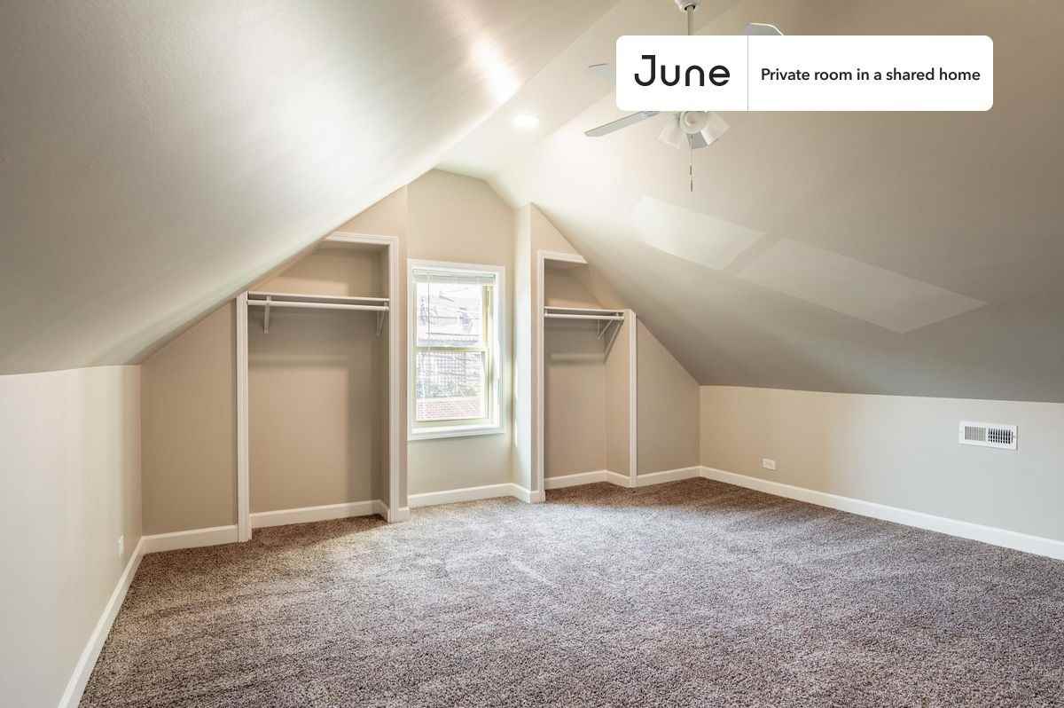 1847 W Armitage Ave #E - Photo 2 of 25