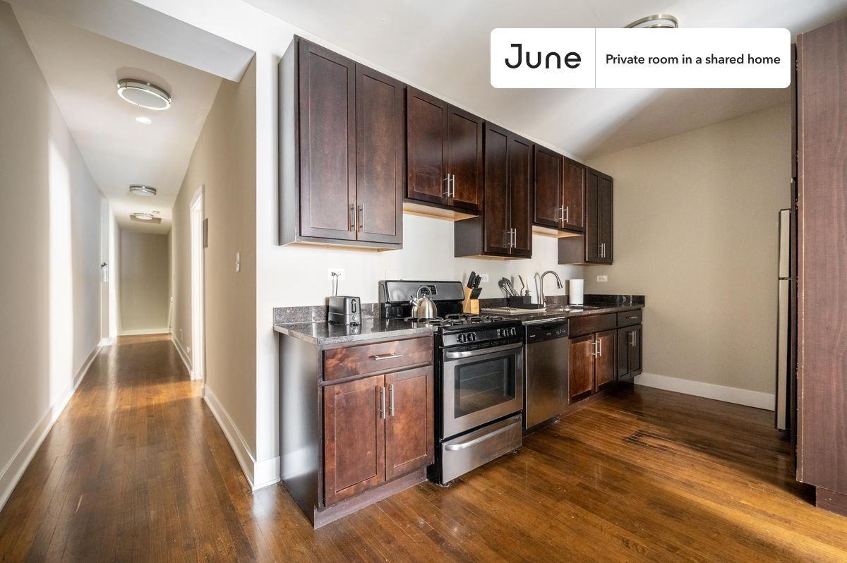 3304 W Armitage Ave #B - Photo 4 of 15