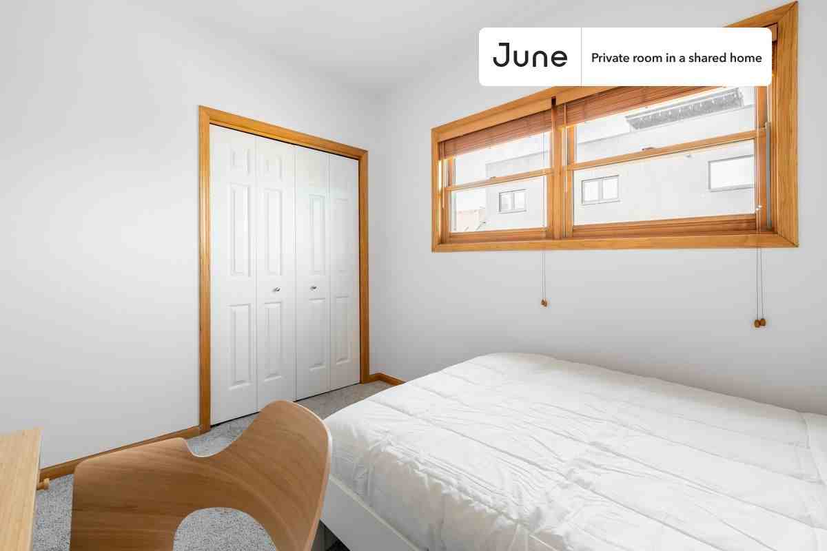 1359 W Hubbard St #A - Photo 4 of 23