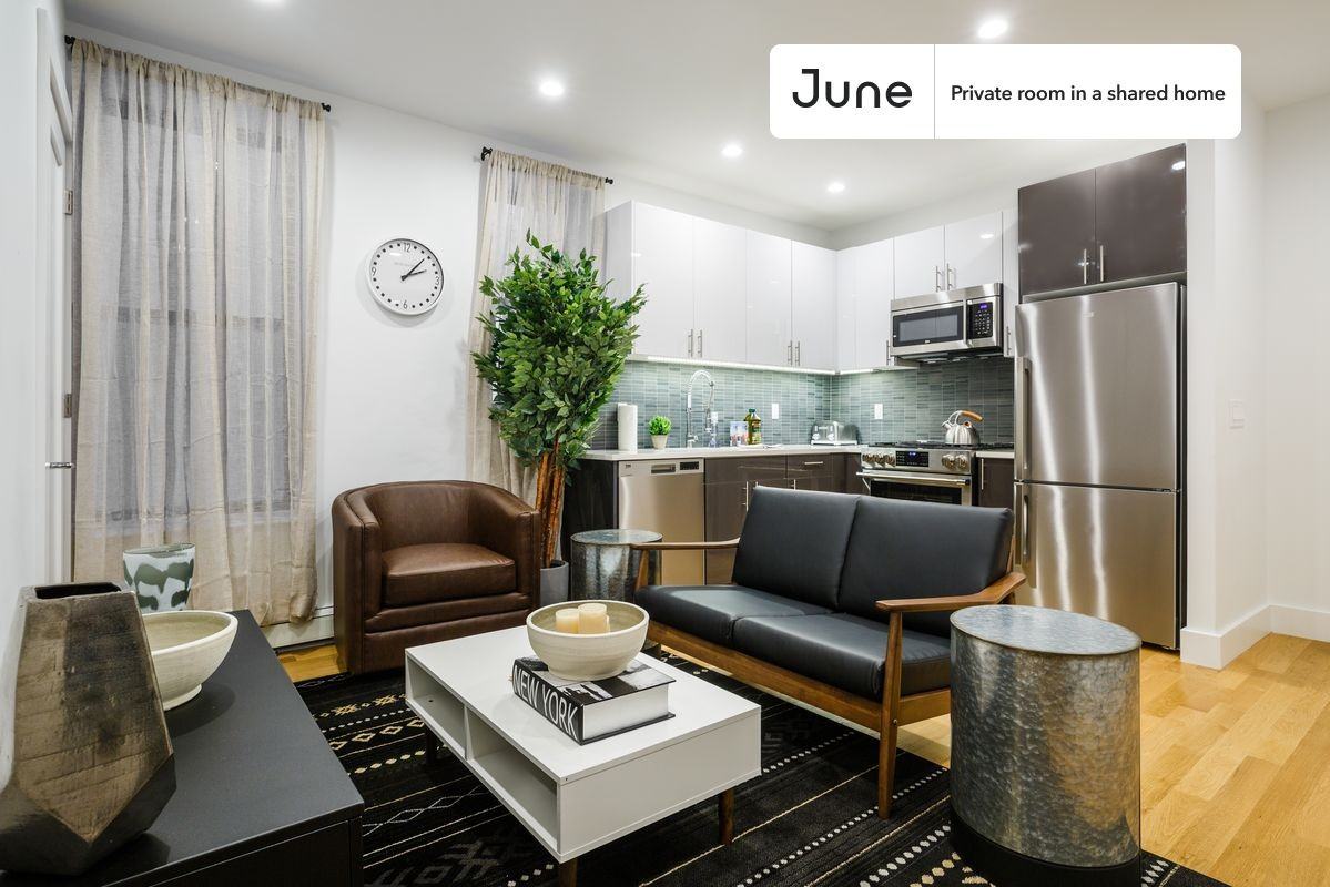 2053 Frederick Douglass Blvd #C - Photo 5 of 11