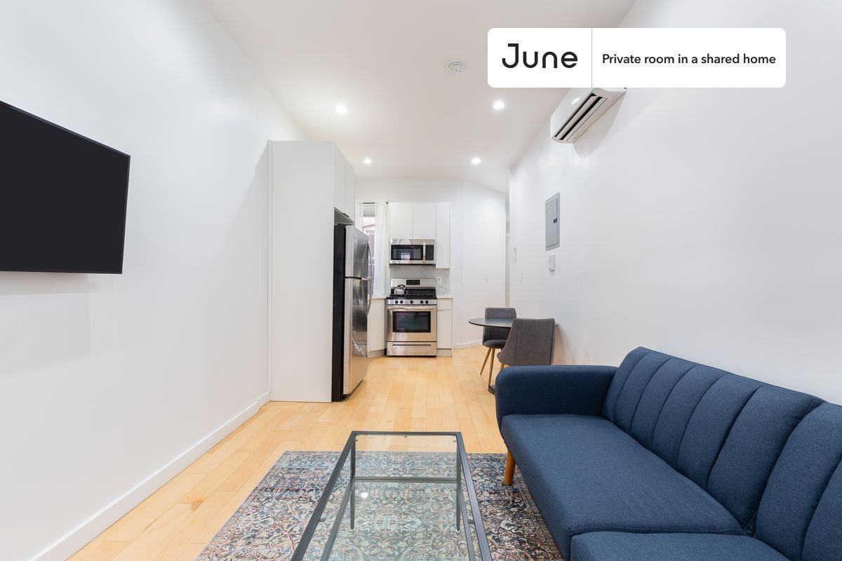 252 Madison St #C - Photo 6 of 17