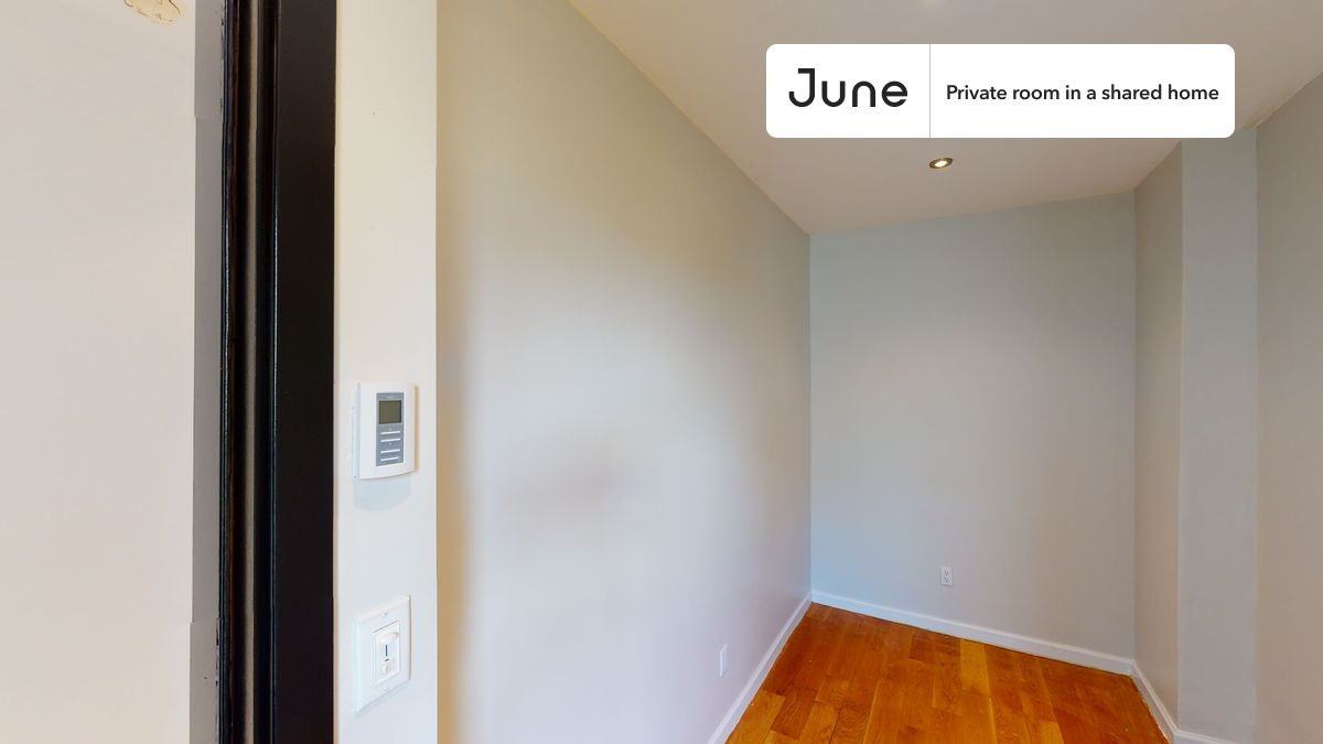 953 Columbus Ave #B - Photo 5 of 11