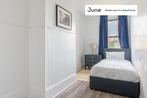 featured image of 2444 43rd St #B