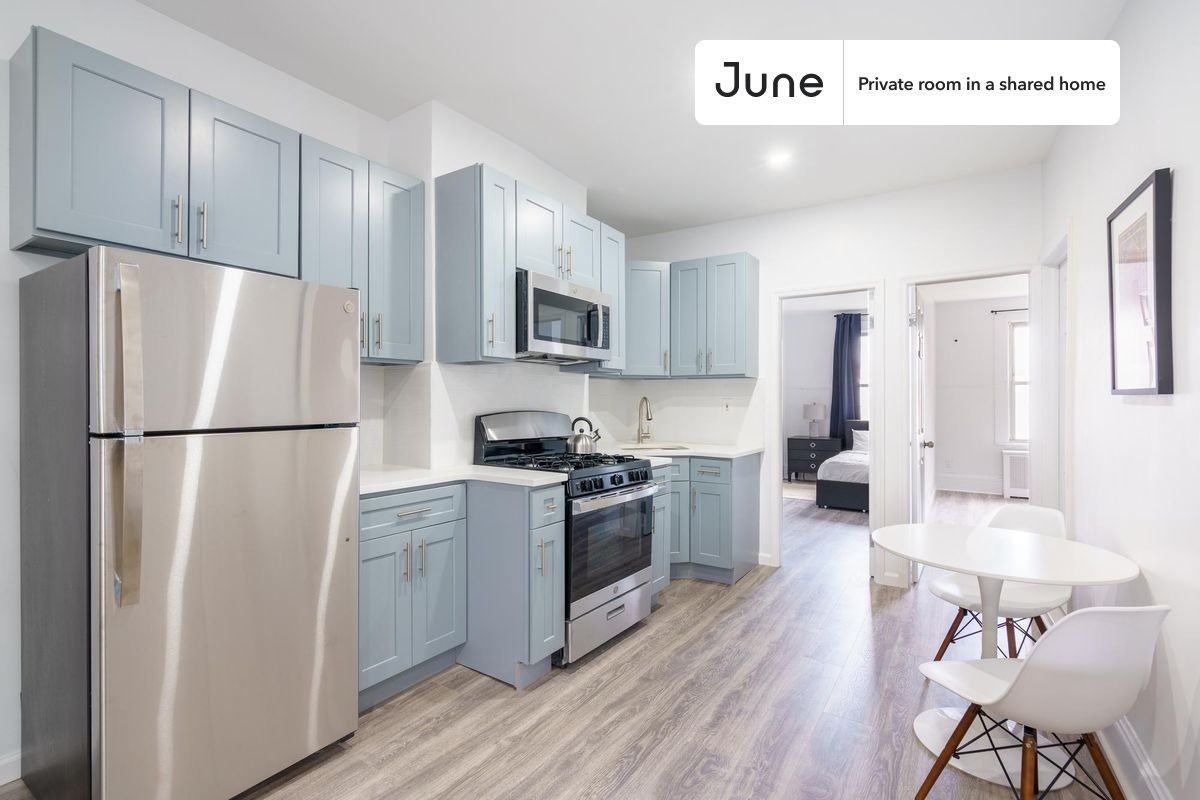 2444 43rd St #A - Photo 6 of 10