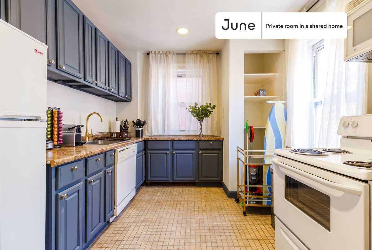 400 W 20th St #A - Photo 6 of 9