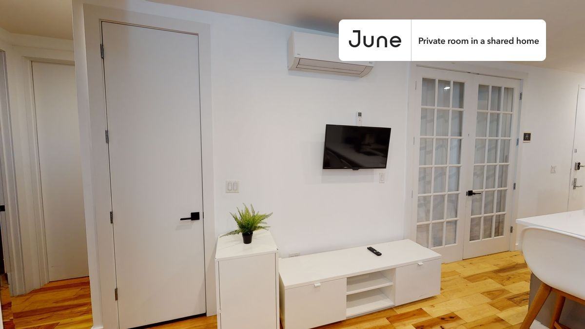 791 Onderdonk Ave #D - Photo 7 of 20