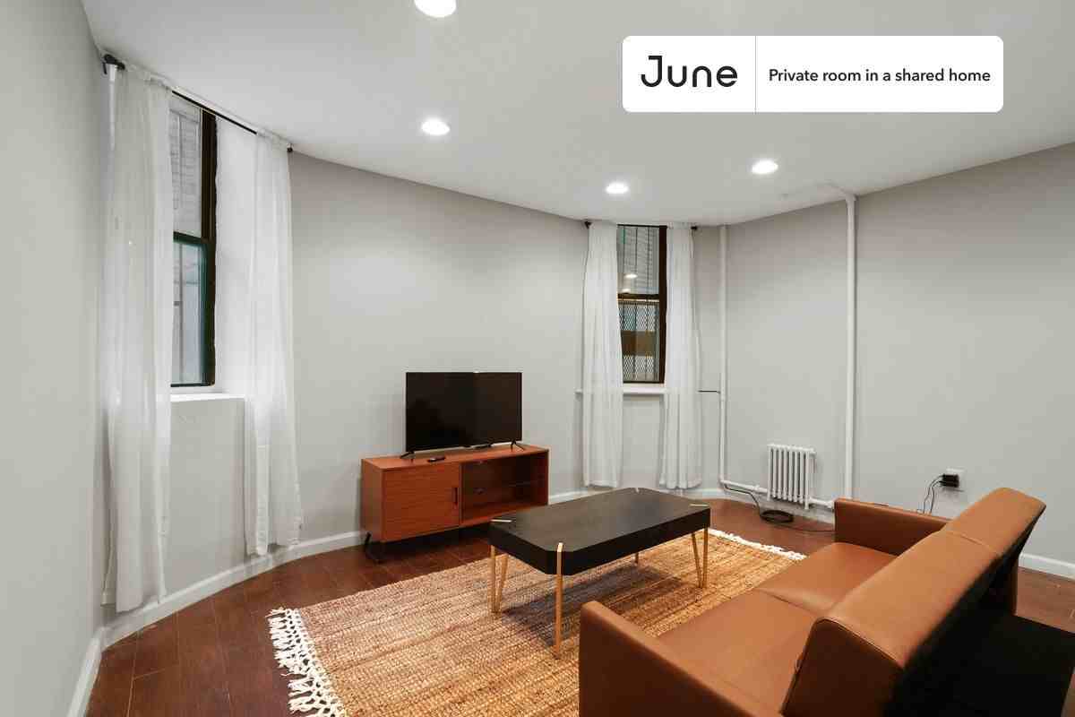 285 Saint Nicholas Ave #A - Photo 6 of 14