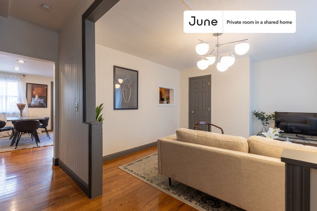 286 Bowen St #D - Photo 7 of 18