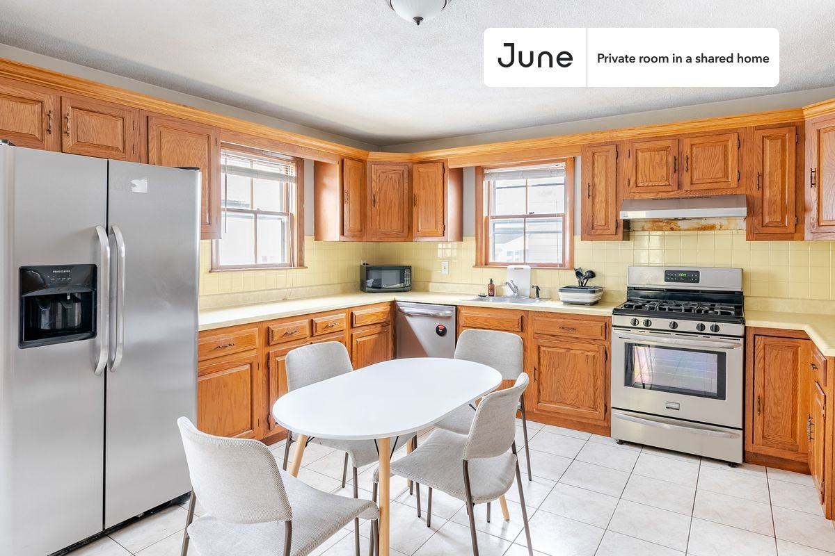 26 Charnwood Rd #B - Photo 4 of 16