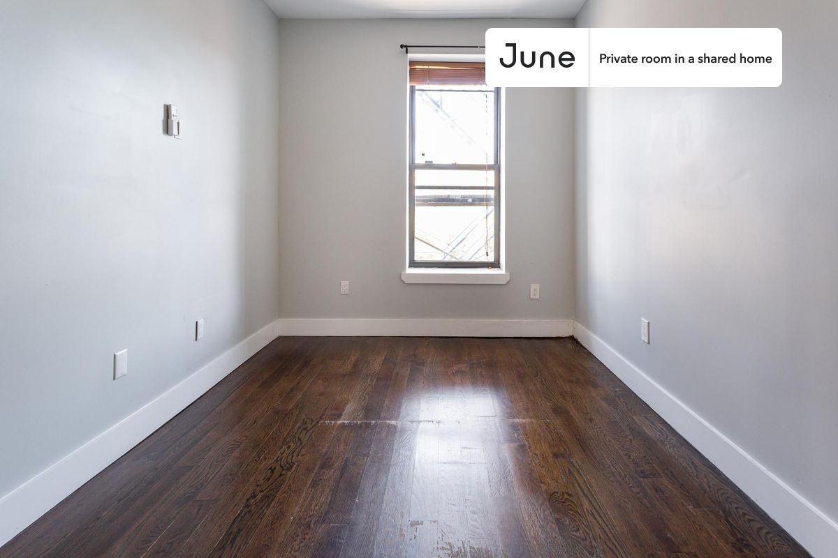 1131 Broadway #D - Photo 4 of 24