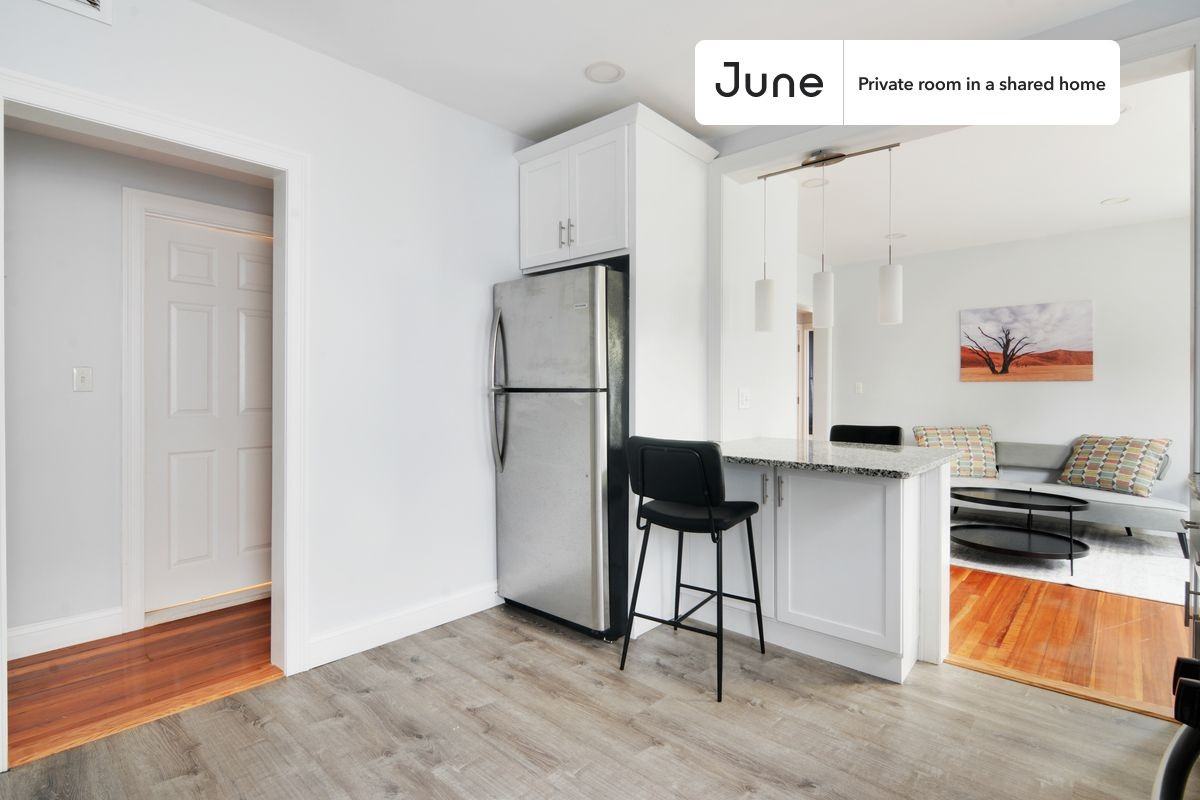 28 Hunnewell Ave #C - Photo 7 of 11