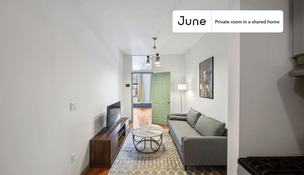2036 2nd Ave #A - Photo 7 of 13