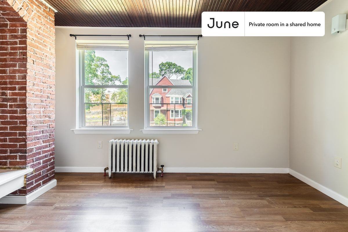 47 Wallingford Rd #A - Photo 4 of 20