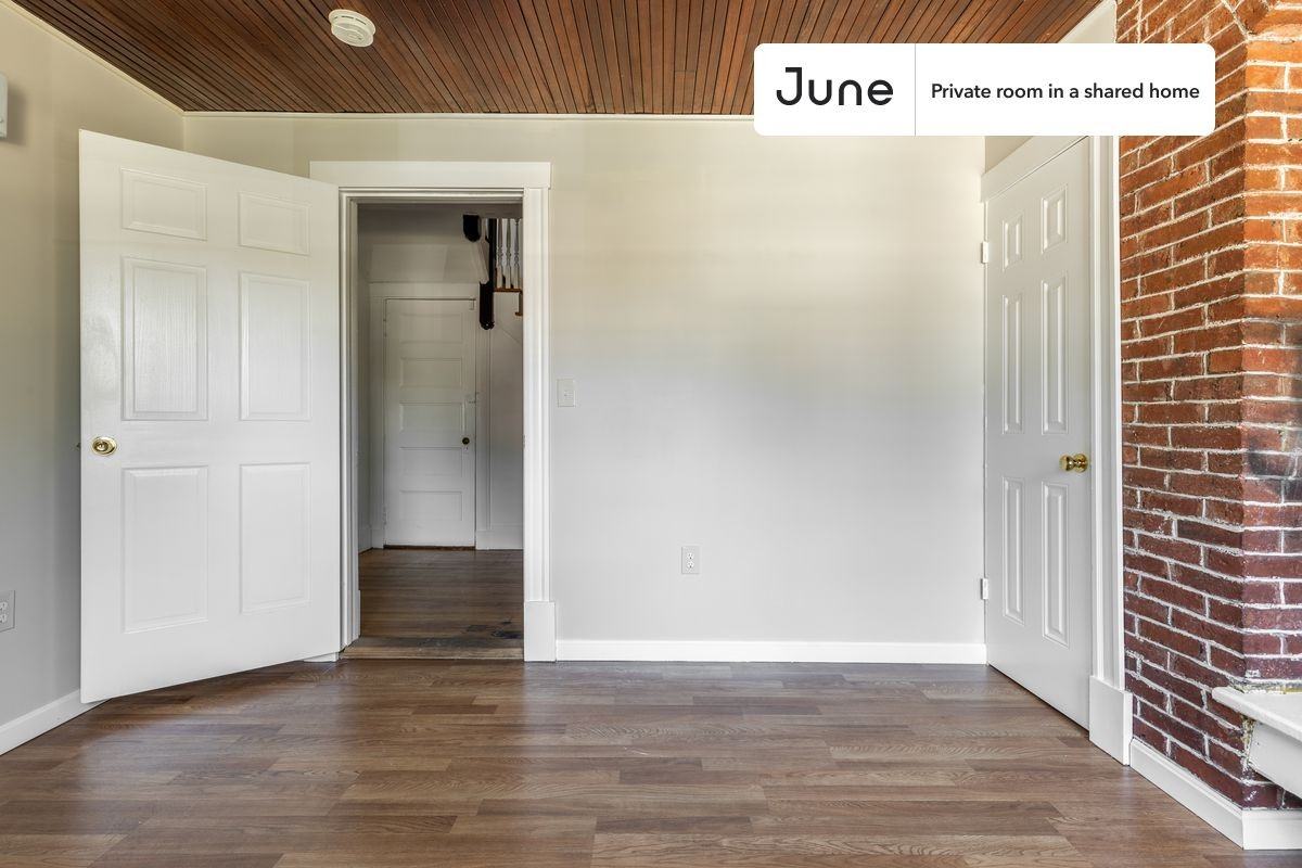 47 Wallingford Rd #A - Photo 6 of 20