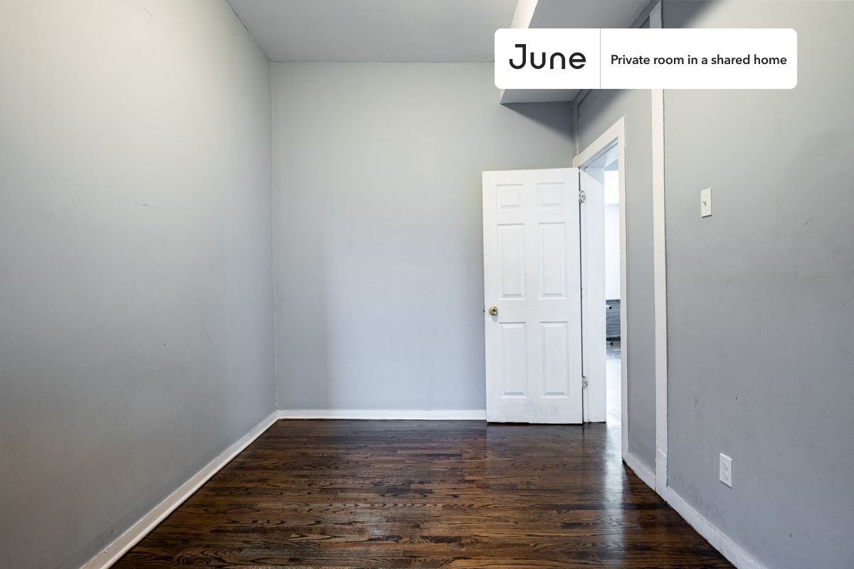 2527 West Division Street #B - Photo 5 of 18