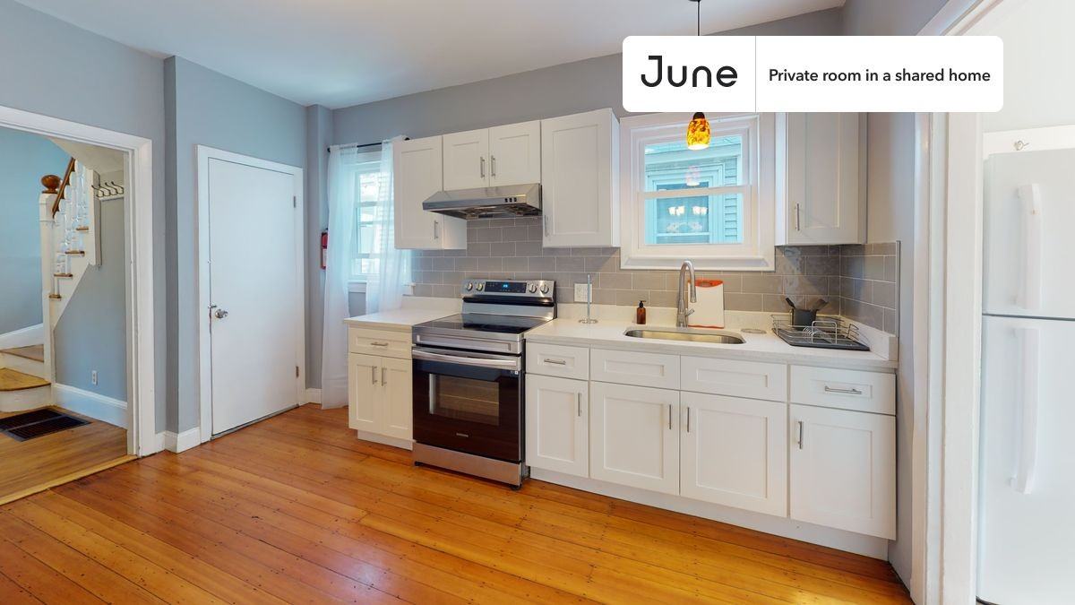 53 Saunders St #C - Photo 7 of 15