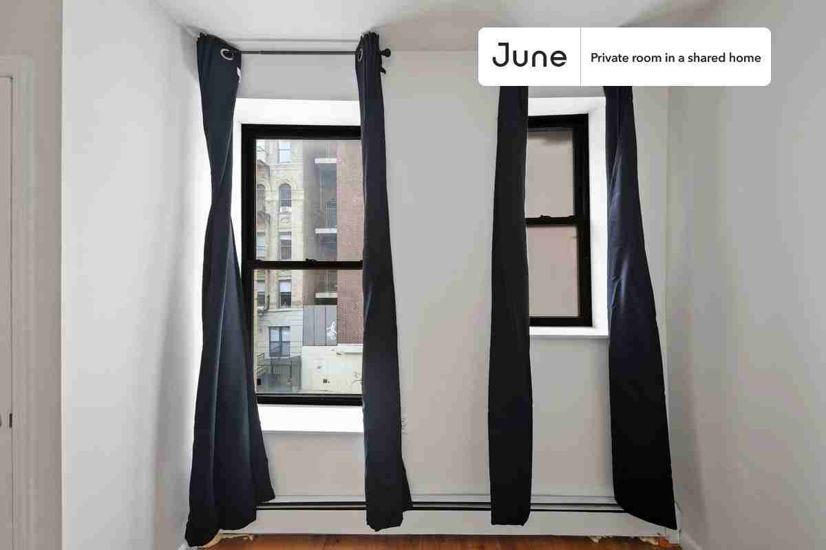 169 Manhattan Ave #C - Photo 6 of 18