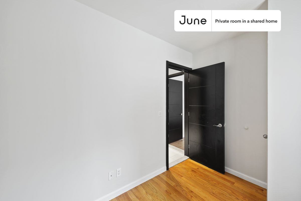 169 Manhattan Ave #C - Photo 7 of 18