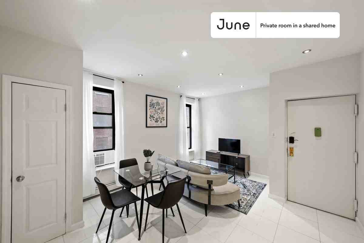 169 Manhattan Avenue #B - Photo 6 of 16