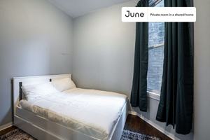 featured image of 2527 W Division St #C