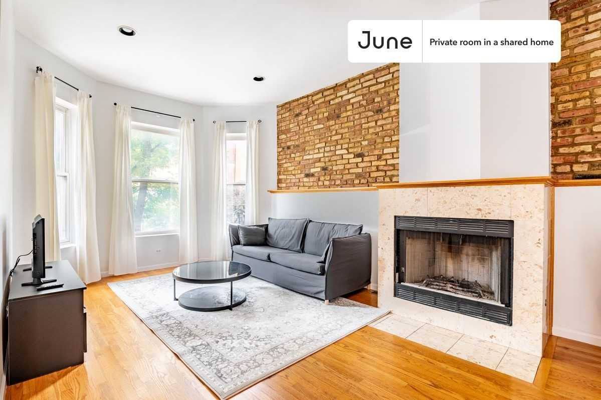 1329 N Artesian Ave #B - Photo 7 of 18