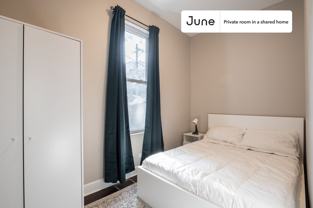 1847 W Armitage Ave #C - Photo 1 of 1