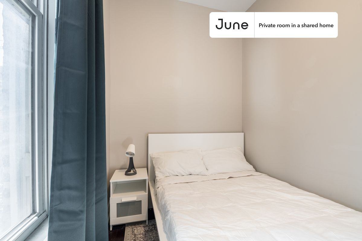 1847 W Armitage Ave #C - Photo 2 of 24