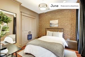 featured image of 814 9th St Ne #C