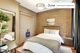 814 9th St Ne #C - Photo 1 of 1
