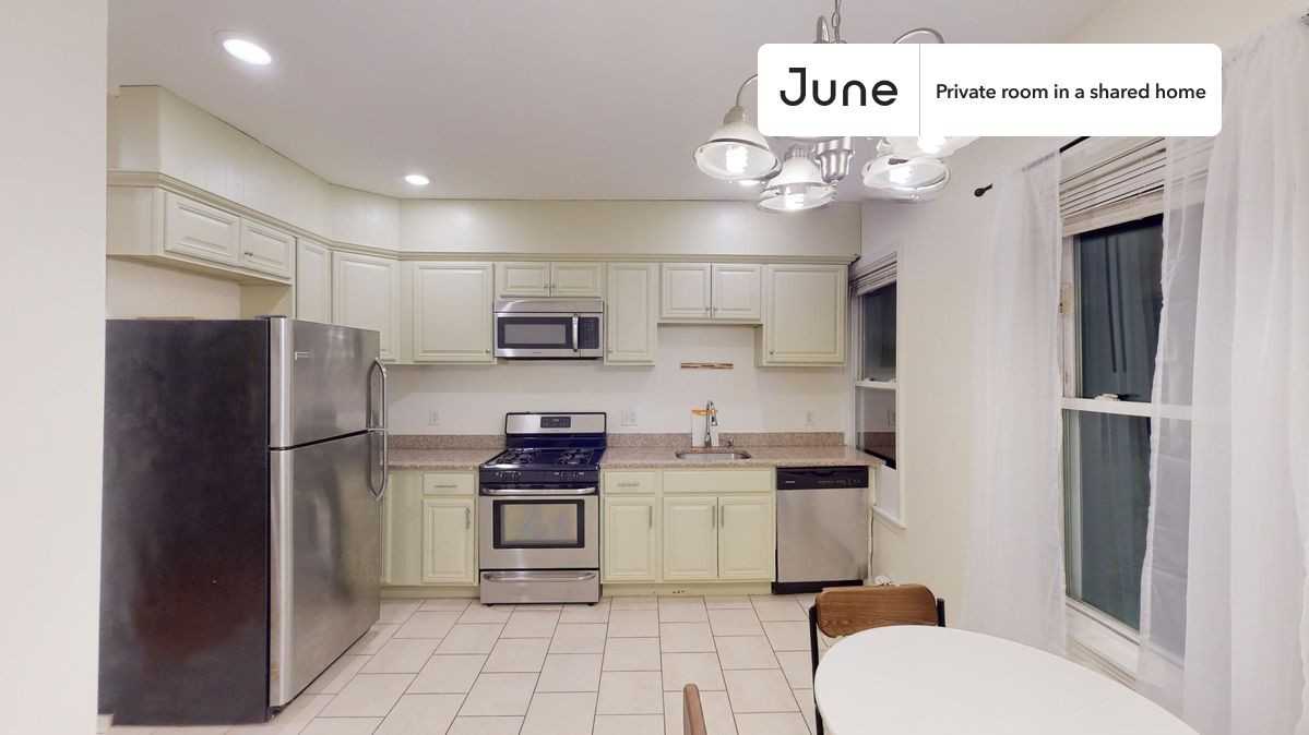 21 Rossmore St #B - Photo 7 of 18