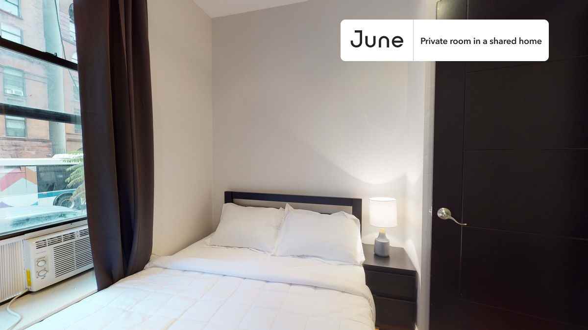 342 Manhattan Ave #A - Photo 2 of 13