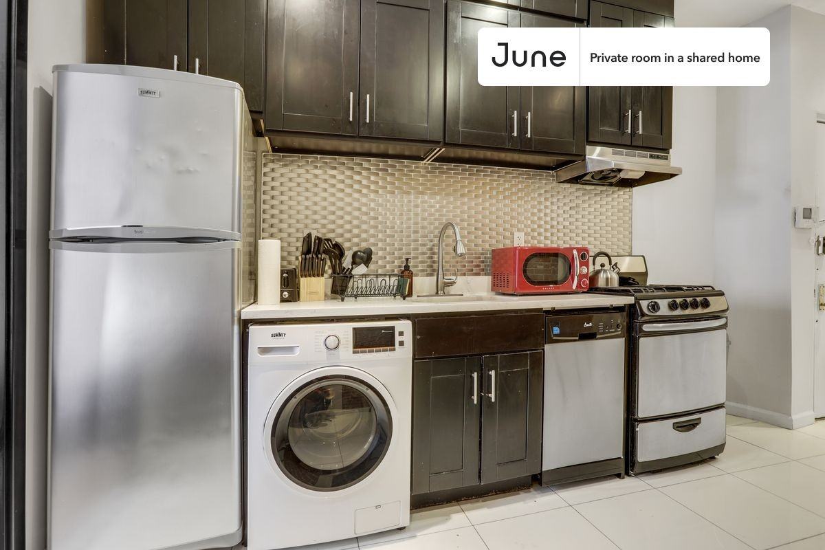 342 Manhattan Ave #C - Photo 6 of 15