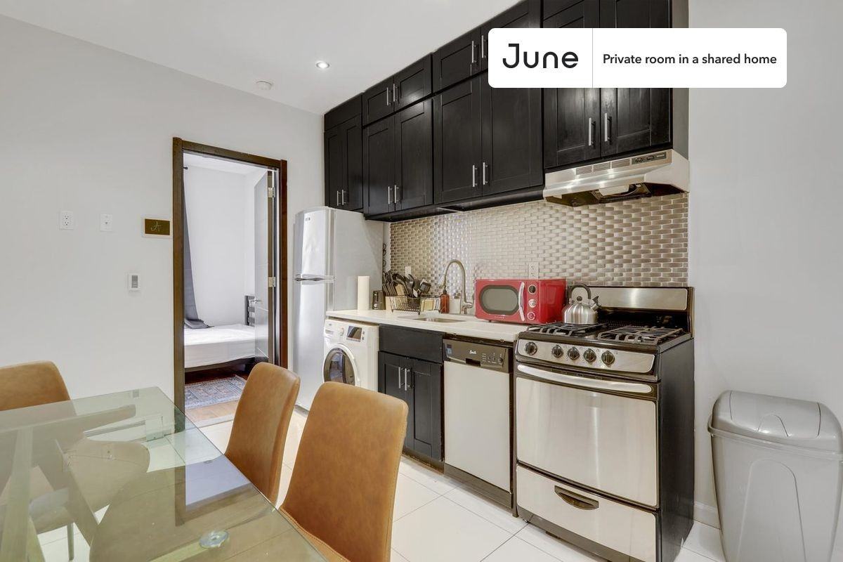 342 Manhattan Ave #C - Photo 7 of 15