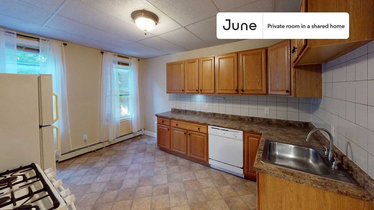 19 Berkshire St #A - Photo 7 of 11