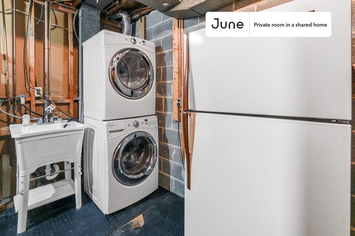 511 G St Sw #F - Photo 6 of 14