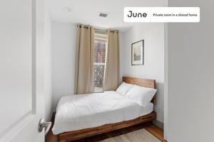 featured image of 570 Putnam Ave #D