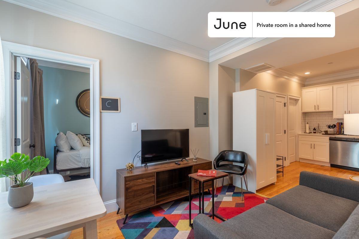 33 N Margin St #C - Photo 7 of 14