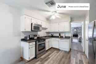 5402 Brompton Cir #C - Photo 1 of 1