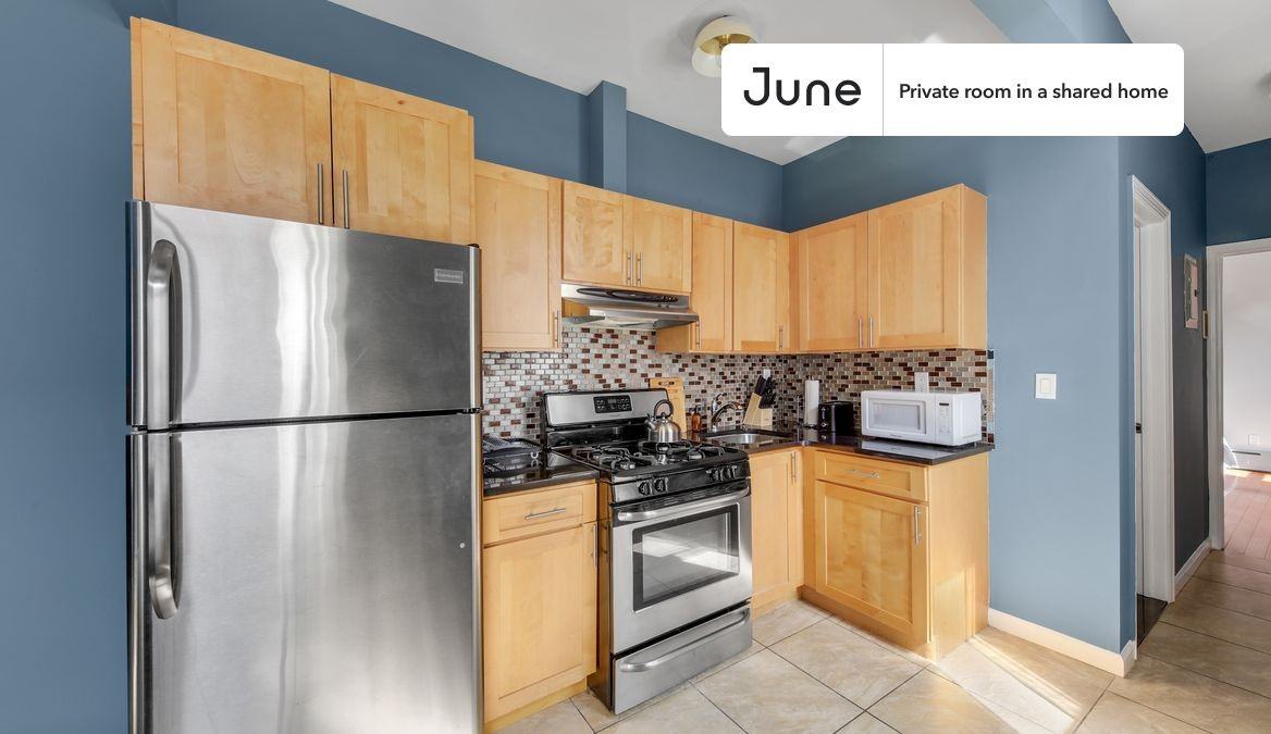 301 E 104th St #A - Photo 5 of 11