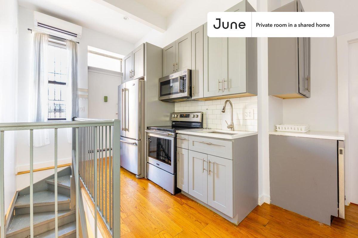 6047 68th Ave #A - Photo 6 of 15